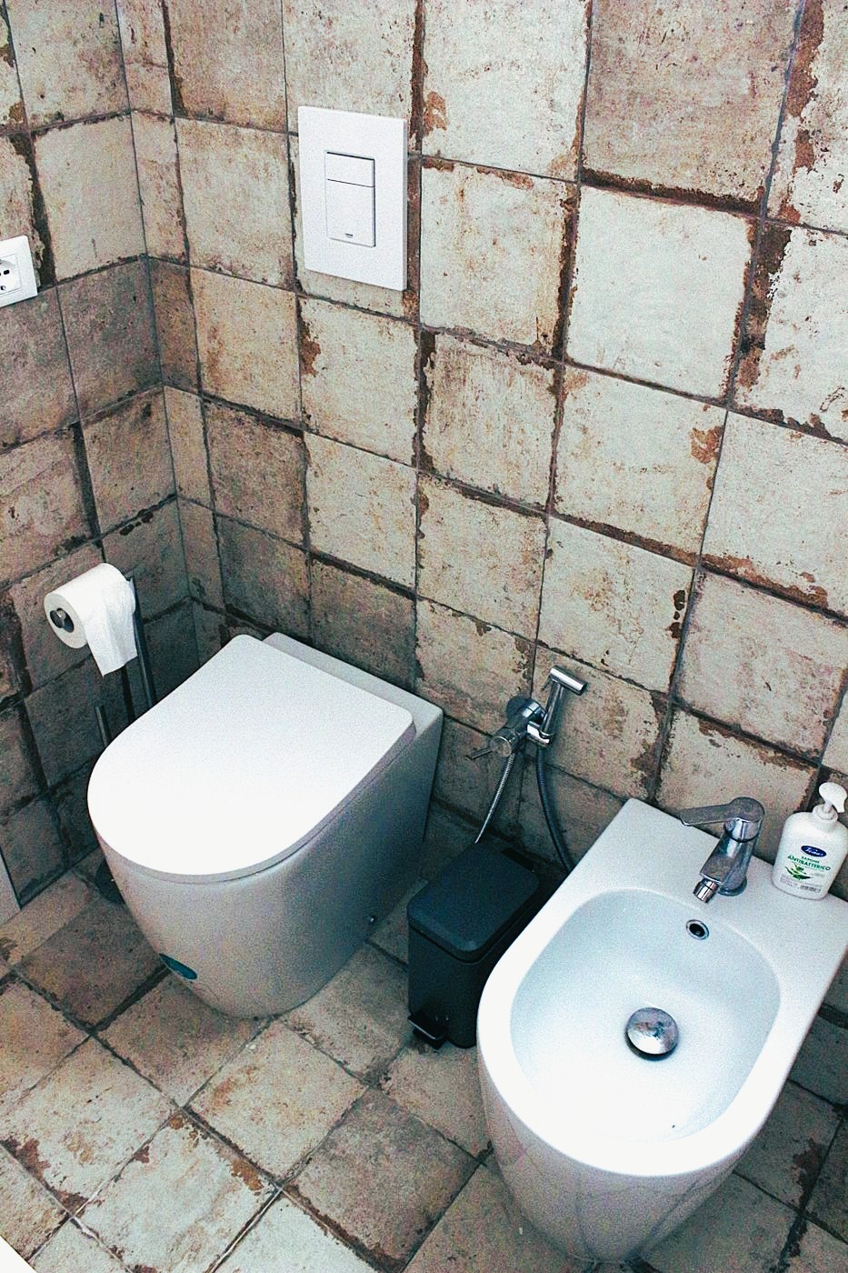 Bagno Duci Duci, sanitari